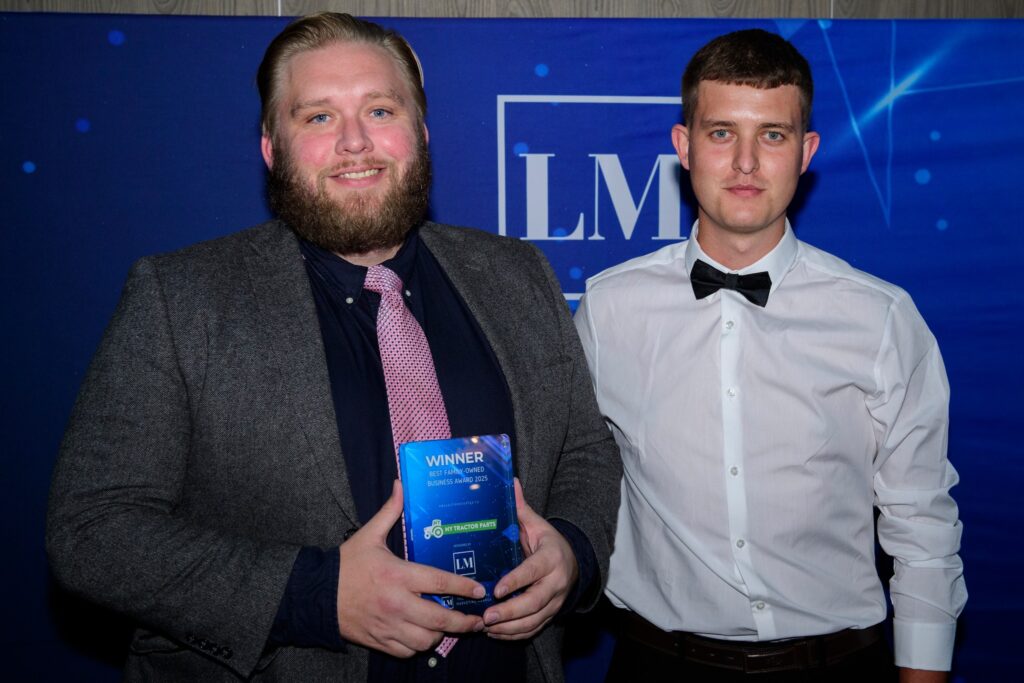 548882504 1370232385110012 8893718171388372695 n