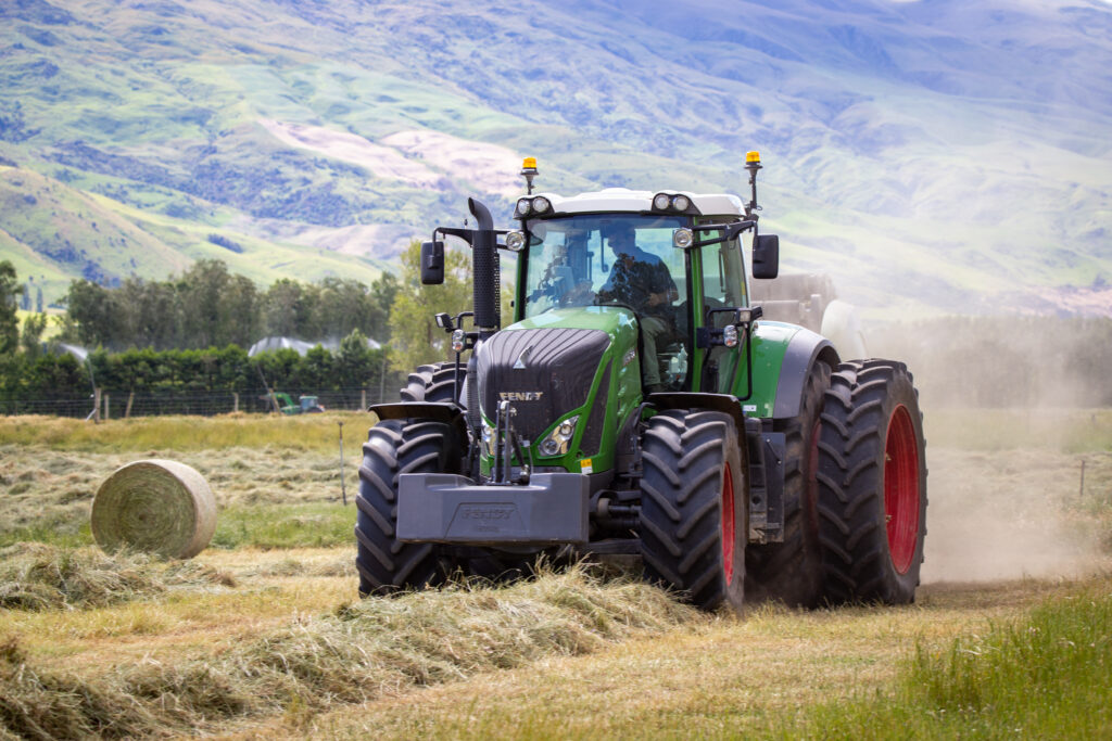 Ettrick,,Central,Otago,,New,Zealand,,December,12,2020:,A,Fendt